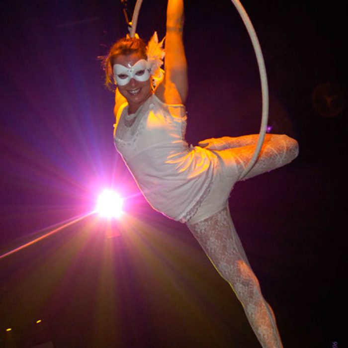 hoop circus show 13433603345 o